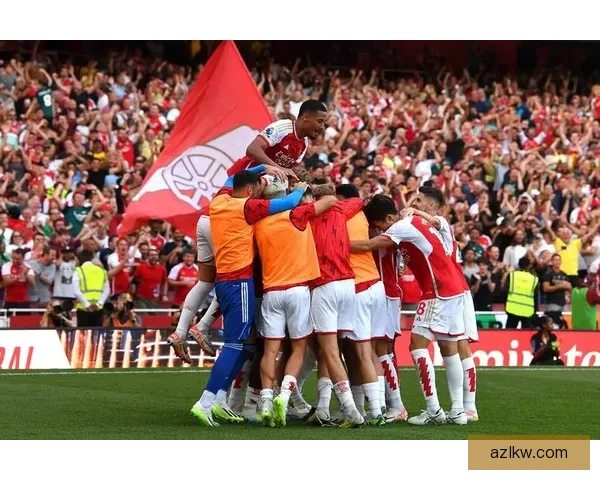 以阿森纳球迷呼吁停止不当行为避免球队痛失英超冠军关键时刻